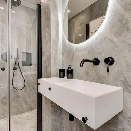 1bedroom # 4pers # Arc De Triomphe # Trocadero # *
