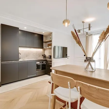 Apartment 1bedroom # 4pers # Arc De Triomphe # Trocadero # *