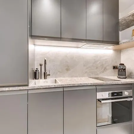 1bedroom # 4pers # Arc De Triomphe # Trocadero # *