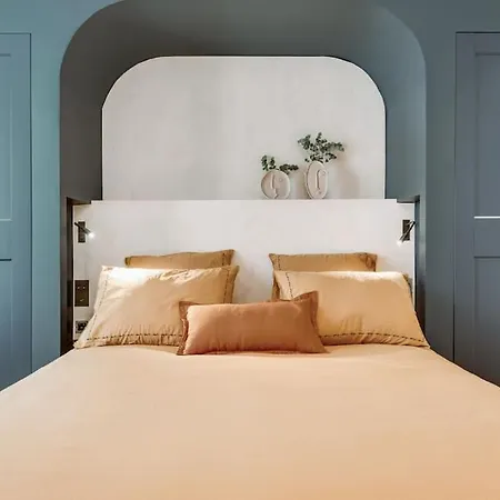 1bedroom # 4pers # Arc De Triomphe # Trocadero # * Paris
